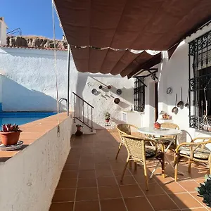 Huerta La Niña Arenas , Orgiva España
